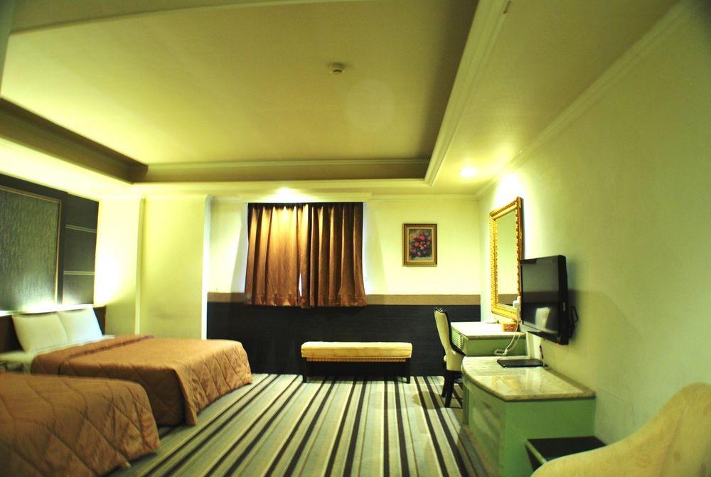 Ying Zhen Hotel Taoyuan Exterior photo
